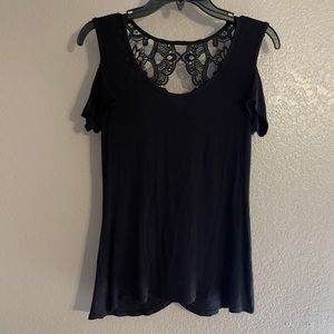 Cold-shoulder lace-back detail top
